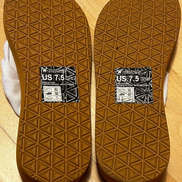 White Flip Flops - Picture 10 of 10